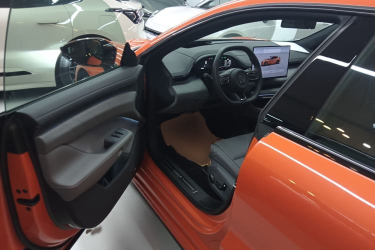 Used Zeekr 001 2025 WE Edition 100 kWh Rear-Wheel Drive Interior 3