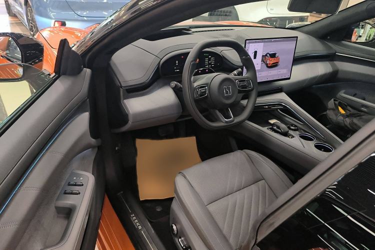 Used Zeekr 001 2025 WE Edition 100 kWh Rear-Wheel Drive Interior 3