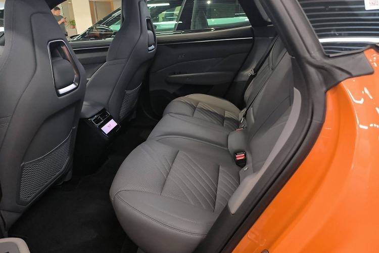 Used Zeekr 001 2025 WE Edition 100 kWh Rear-Wheel Drive Interior 4