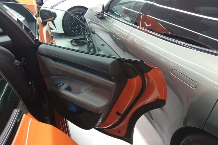 Used Zeekr 001 2025 WE Edition 100 kWh Rear-Wheel Drive Interior 6