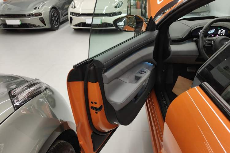 Used Zeekr 001 2025 WE Edition 95 kWh All-Wheel Drive Interior 7