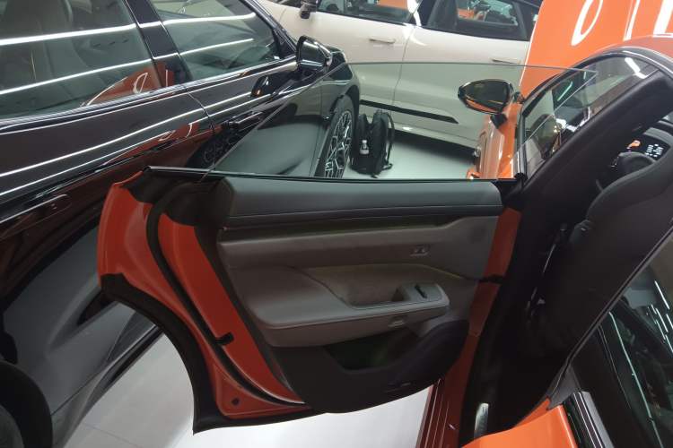 Used Zeekr 001 2025 WE Edition 100 kWh Rear-Wheel Drive Interior 8