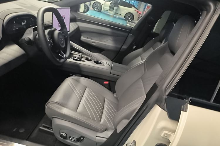 Used Zeekr 001 2025 YOU Edition 100 kWh All-Wheel Drive Left Front Seat