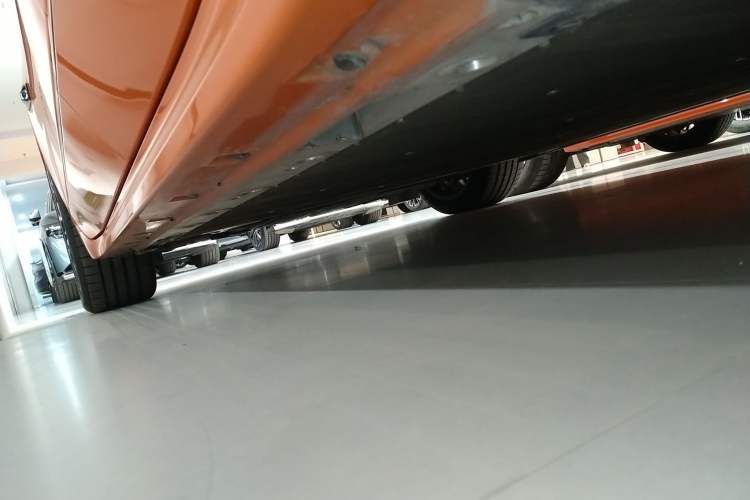 Used Zeekr 001 2025 WE Edition 100 kWh Rear-Wheel Drive Left Side Sill