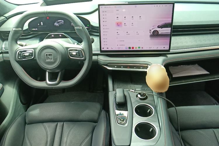 Used Zeekr 001 2026 Model 103° Rear-Drive Max Version Center Console