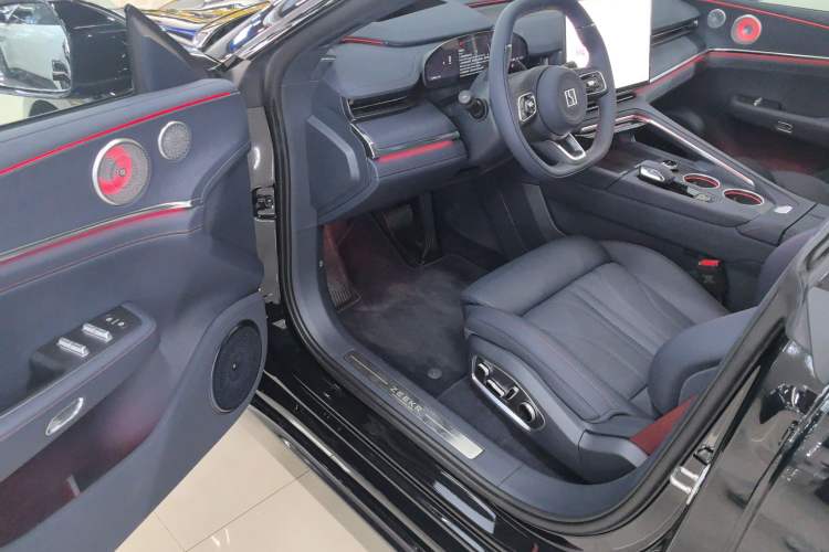Used Zeekr 001 2026 Model 103° Rear-Drive Max Version Driver Seat