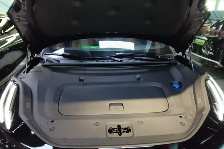 Used Zeekr 001 2026 Model 103° Rear-Drive Max Version Engine Bay