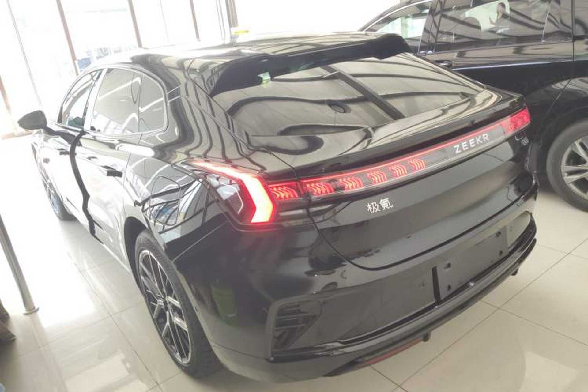 Used Zeekr 001 2026 Model 103° Rear-Drive Max Version Exterior 2