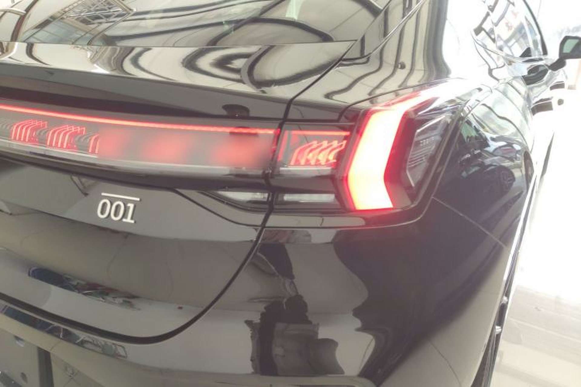 Used Zeekr 001 2026 Model 103° Rear-Drive Max Version Exterior 3