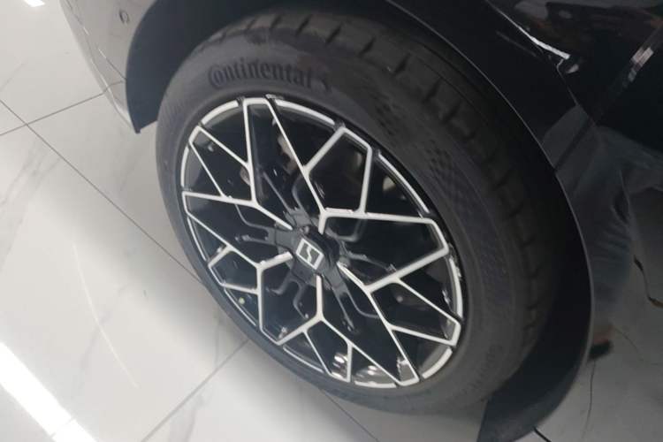 Used Zeekr 001 2026 Model 103° Rear-Drive Max Version Exterior 5