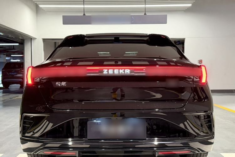 Used Zeekr 001 2026 95° All-Wheel-Drive Max Edition Exterior 6