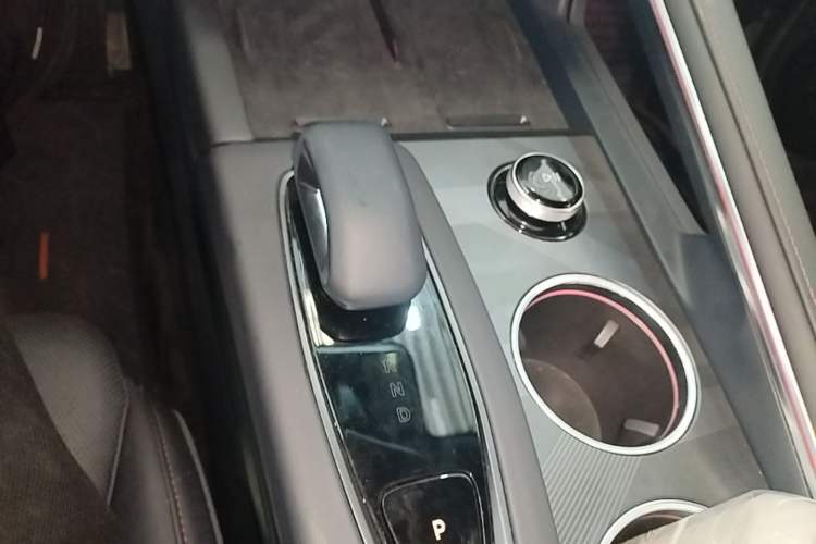Used Zeekr 001 2026 95° All-Wheel-Drive Max Edition Gear Lever