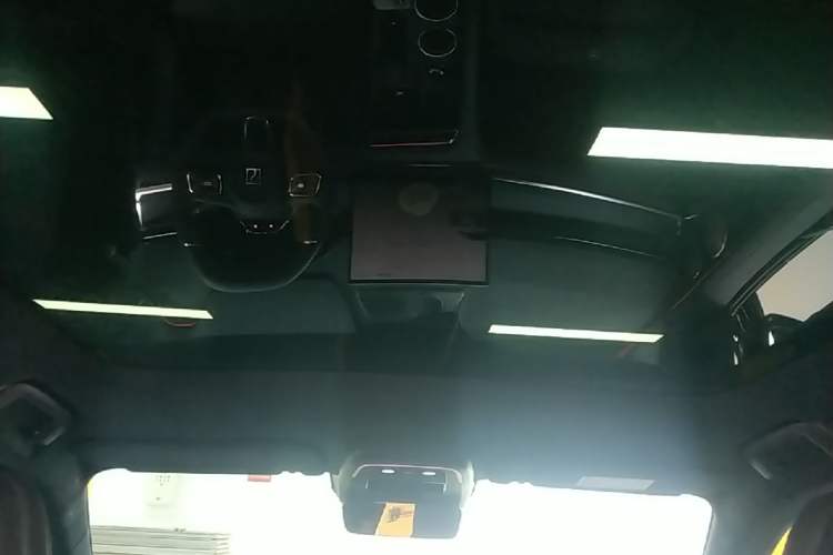 Used Zeekr 001 2026 95° All-Wheel-Drive Max Edition Headliner