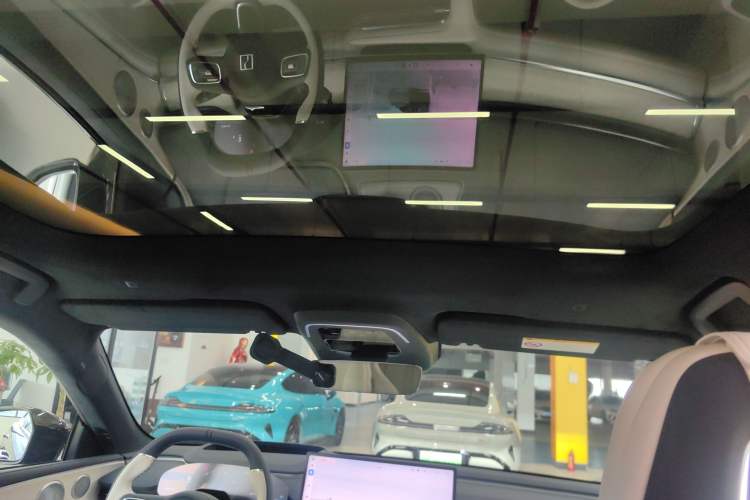 Used Zeekr 001 2026 95° All-Wheel-Drive Max Edition Headliner