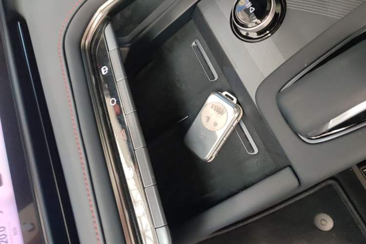 Used Zeekr 001 2026 Model 103° Rear-Drive Max Version Interior 1