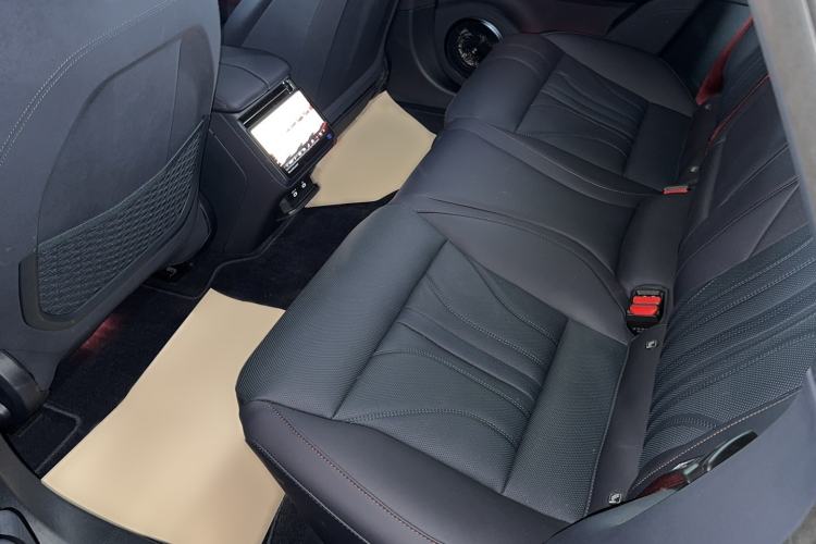 Used Zeekr 001 2026 Model 103° Rear-Drive Max Version Interior 3