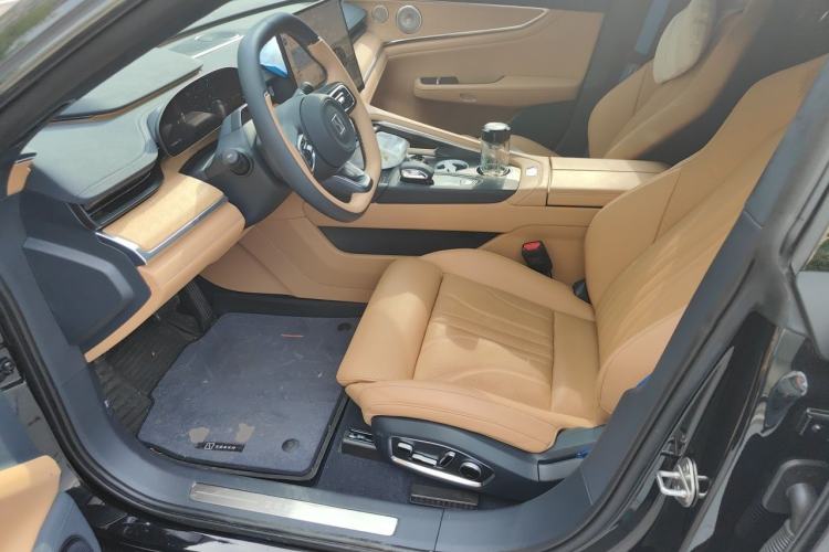 Used Zeekr 001 2026 95° All-Wheel-Drive Max Edition Left Front Seat