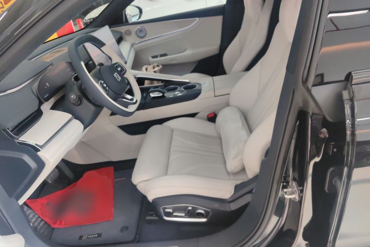 Used Zeekr 001 2026 95° All-Wheel-Drive Max Edition Left Front Seat
