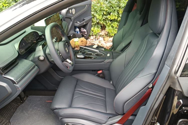 Used Zeekr 001 2026 Model 103° Rear-Drive Max Version Left Front Seat