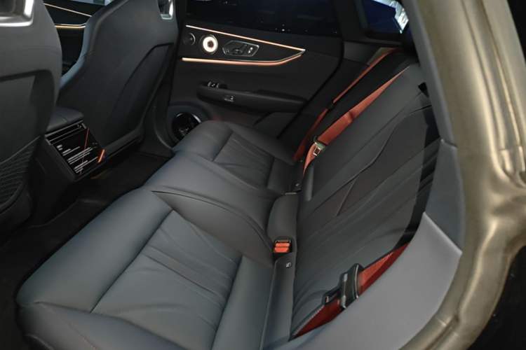 Used Zeekr 001 2026 95° All-Wheel-Drive Max Edition Left Rear Seat