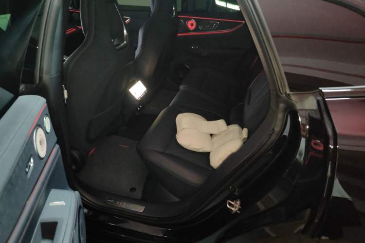 Used Zeekr 001 2026 Model 103° Four-Wheel Drive Ultra Version Left Rear Seat