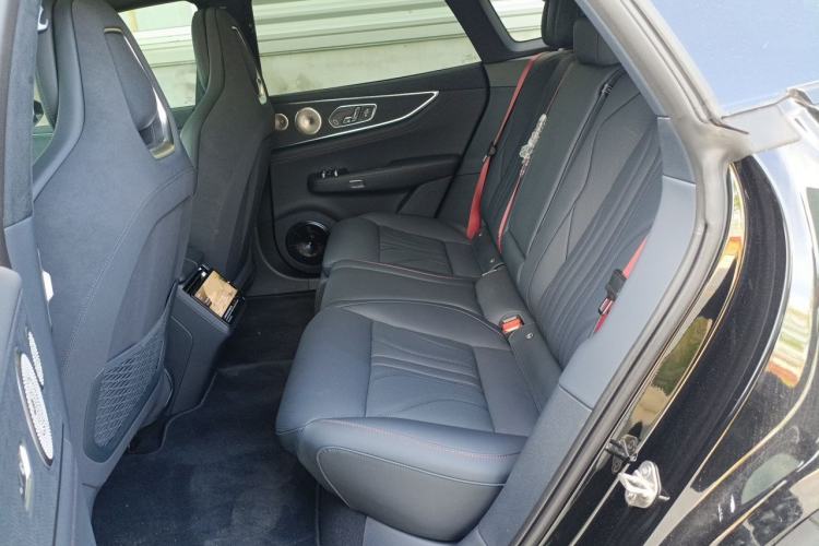 Used Zeekr 001 2026 95° All-Wheel-Drive Max Edition Left Rear Seat