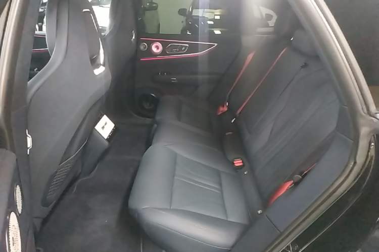 Used Zeekr 001 2026 95° All-Wheel-Drive Max Edition Left Rear Seat
