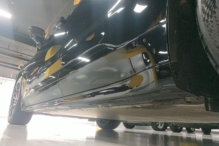 Used Zeekr 001 2026 95° All-Wheel-Drive Max Edition Left Side Sill