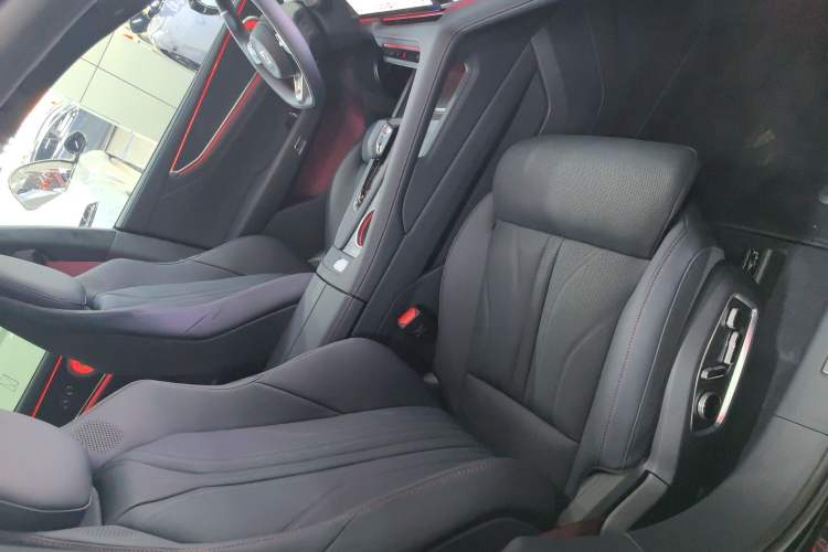 Used Zeekr 001 2026 Model 103° Rear-Drive Max Version Right Front Seat