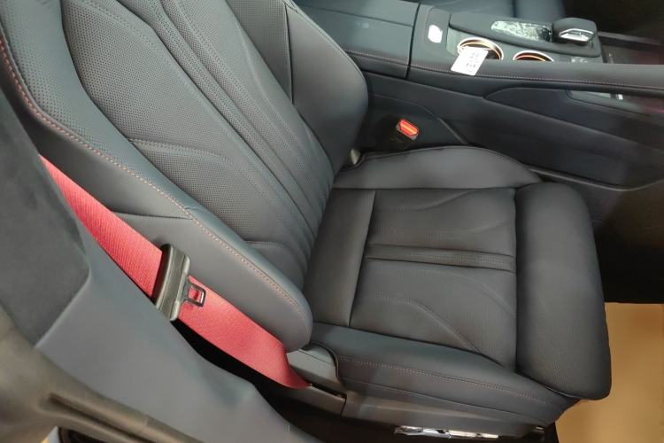 Used Zeekr 001 2026 Model 103° Rear-Drive Max Version Right Front Seat