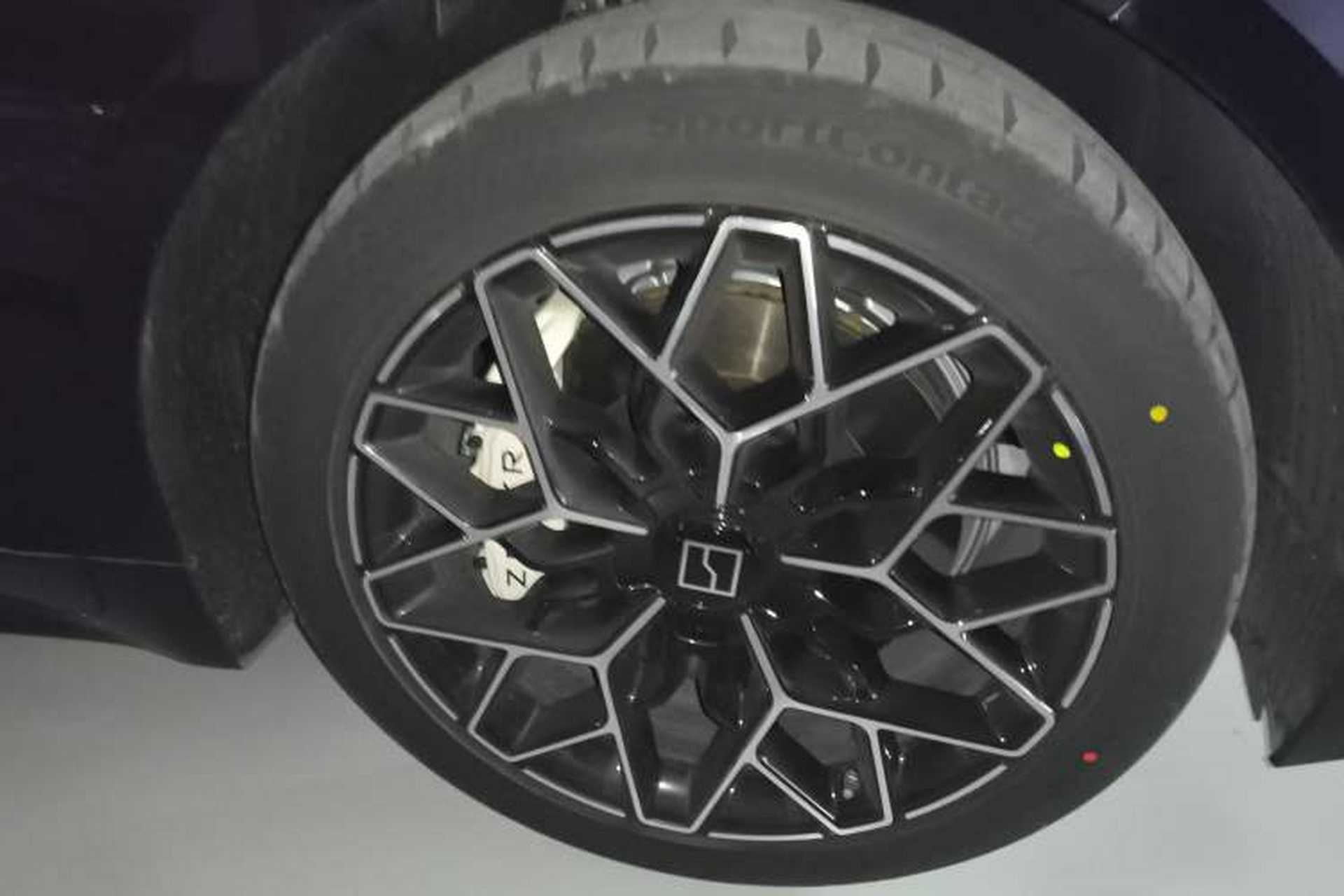 Used Zeekr 001 2026 95° All-Wheel-Drive Max Edition Right Front Wheel Hub