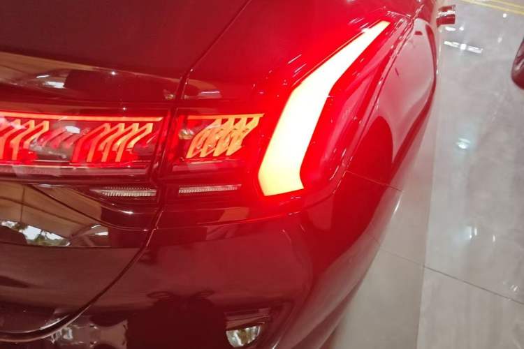 Used Zeekr 001 2026 Model 103° Rear-Drive Max Version Right Rear Taillight