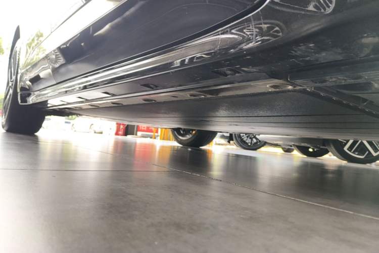 Used Zeekr 001 2026 Model 103° Rear-Drive Max Version Right Side Sill
