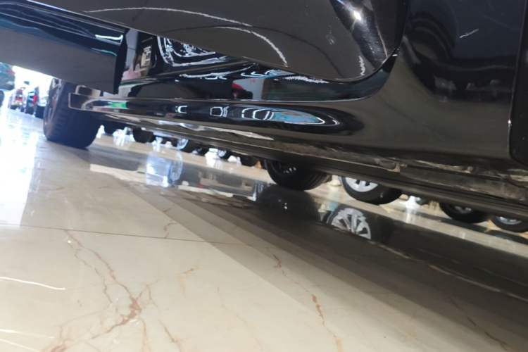 Used Zeekr 001 2026 Model 103° Rear-Drive Max Version Right Side Sill