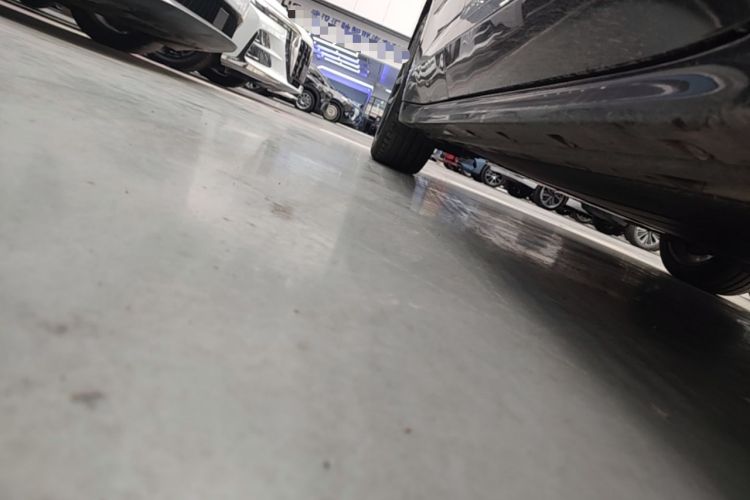 Used Zeekr 001 2026 Model 103° Rear-Drive Max Version Right Side Sill