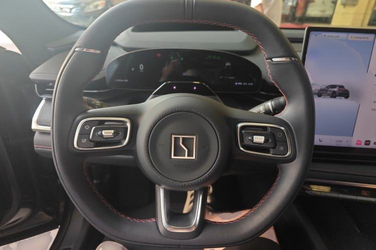 Used Zeekr 001 2026 95° All-Wheel-Drive Max Edition Steering Wheel