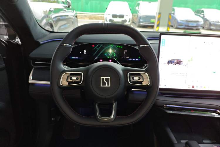 Used Zeekr 001 2026 Model 103° Rear-Drive Max Version Steering Wheel