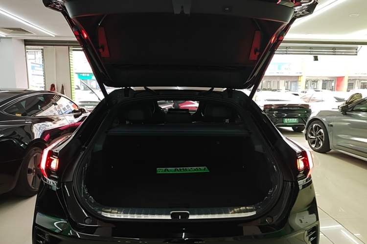 Used Zeekr 001 2026 Model 103° Rear-Drive Max Version Trunk