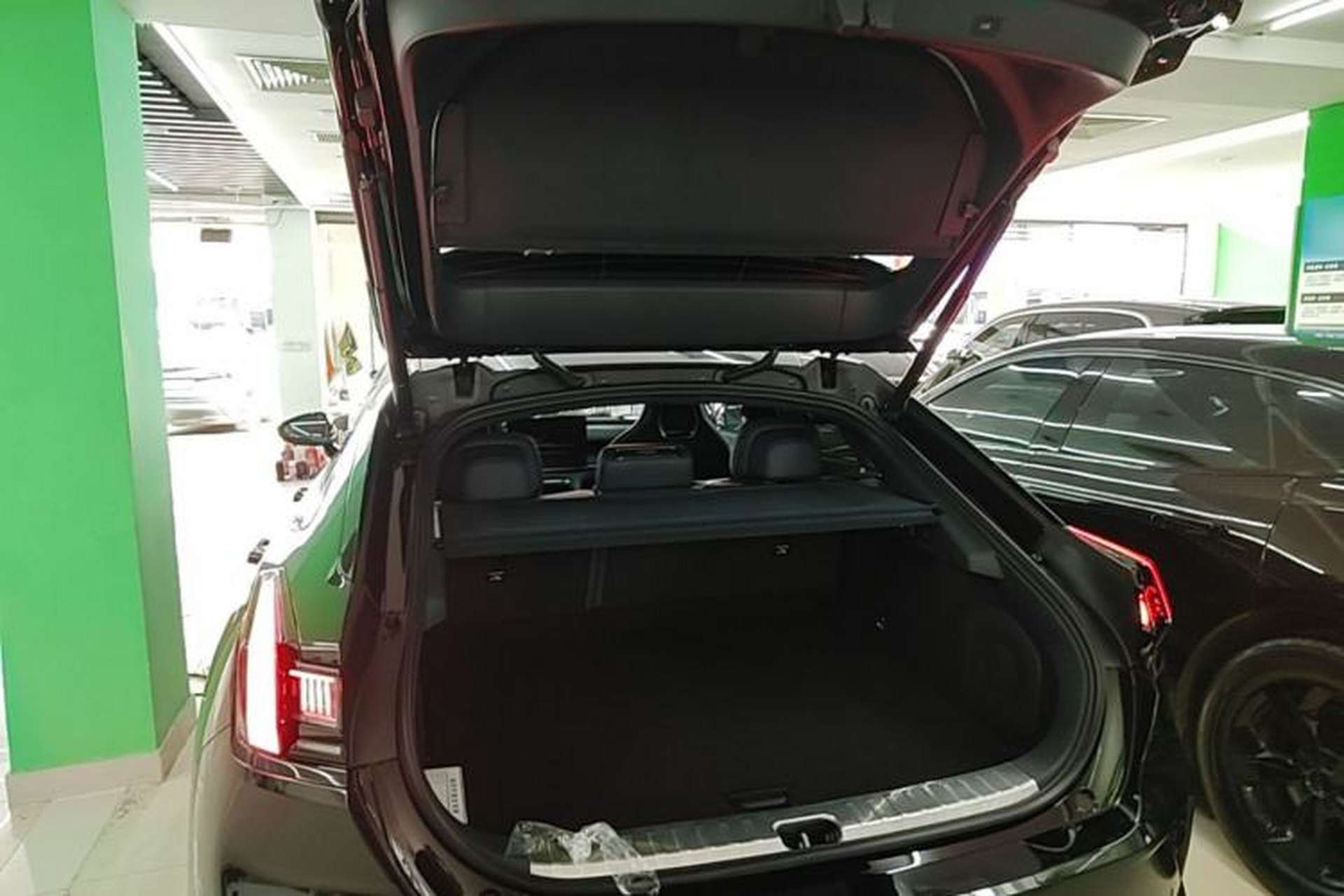 Used Zeekr 001 2026 Model 103° Rear-Drive Max Version Trunk