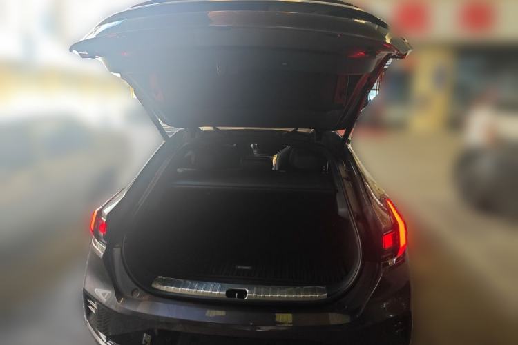 Used Zeekr 001 2026 95° All-Wheel-Drive Max Edition Trunk