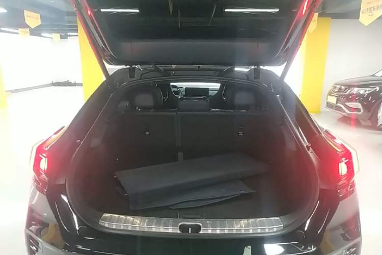 Used Zeekr 001 2026 95° All-Wheel-Drive Max Edition Trunk
