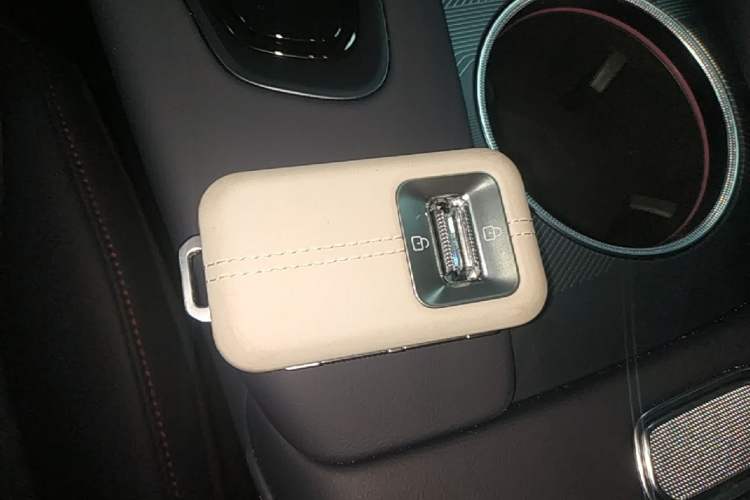 Used Zeekr 001 2026 95° All-Wheel-Drive Max Edition Vehicle Key