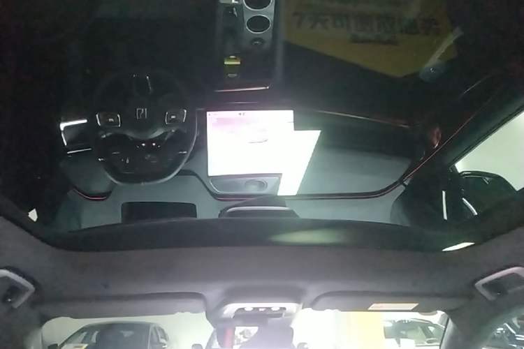 Used Zeekr 001 2026 95° All-Wheel-Drive Max Edition Headliner