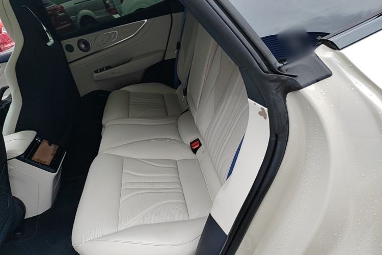 Used Zeekr 001 2026 95° All-Wheel-Drive Max Edition Left Rear Seat