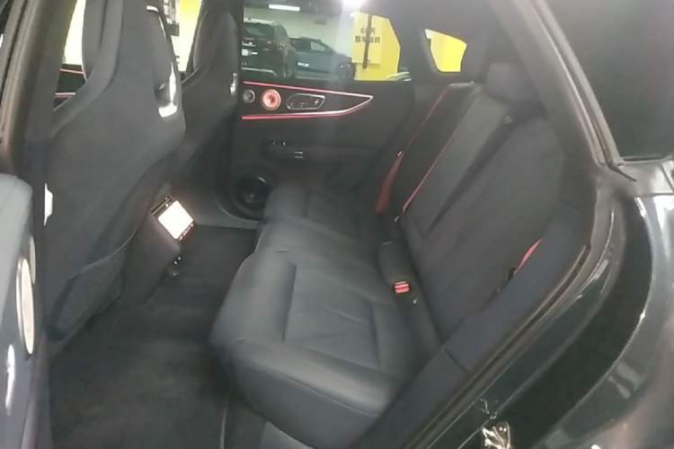 Used Zeekr 001 2026 95° All-Wheel-Drive Max Edition Left Rear Seat