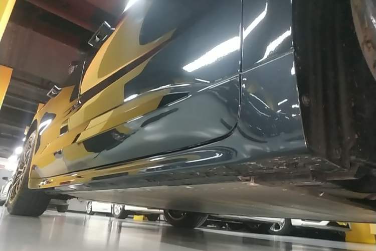 Used Zeekr 001 2026 95° All-Wheel-Drive Max Edition Right Side Sill