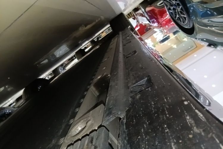 Used Zeekr 001 2026 Model 103° Four-Wheel Drive Ultra Version Right Side Sill