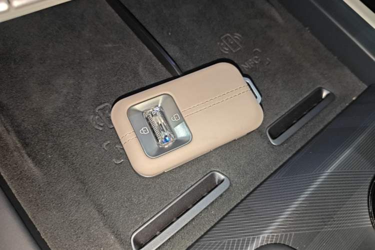 Used Zeekr 001 2026 Model 103° Rear-Drive Max Version Vehicle Key