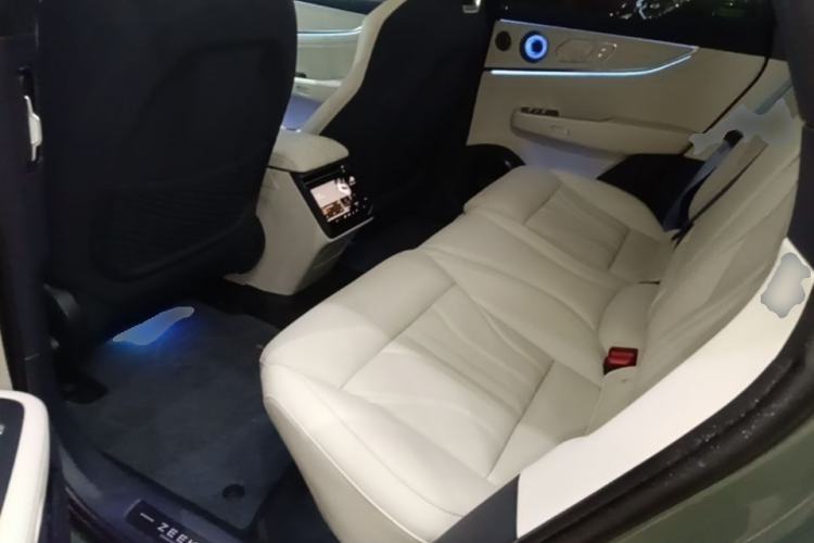 Used Zeekr 001 2026 95° All-Wheel-Drive Max Edition Left Rear Seat