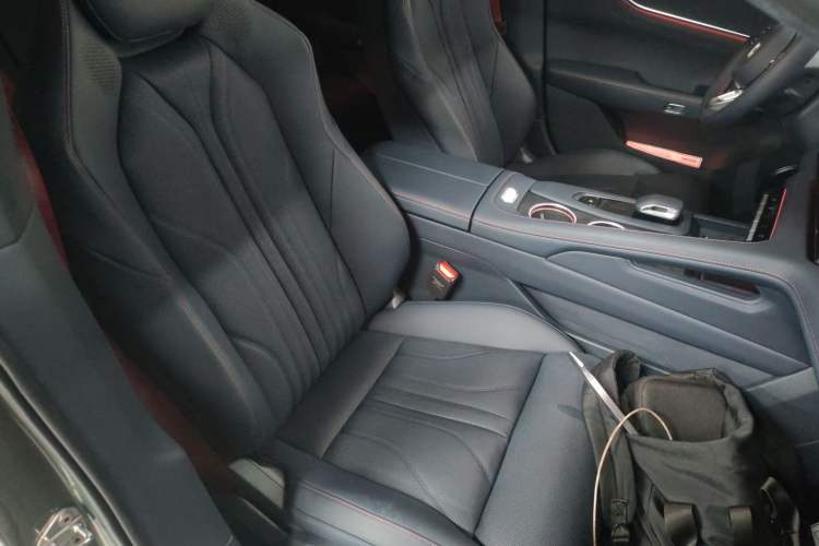 Used Zeekr 001 2026 Model 103° Rear-Drive Max Version Right Front Seat